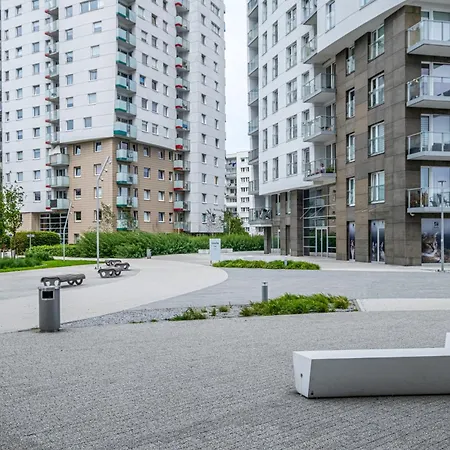 Lily - Close To Centre And Airport Gdańsk