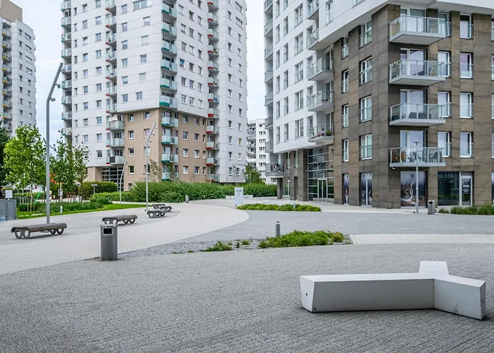 Lily - Close To Centre And Airport 格但斯克